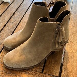 Fringe Suede Ankle Boots - Taupe